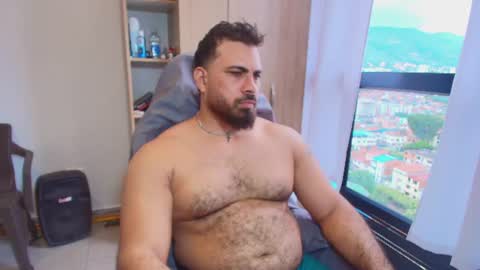 Snapshot of max_love25 chatting on July 19, 6:44 pm max_love25 online show from July 19, 6:44 pm