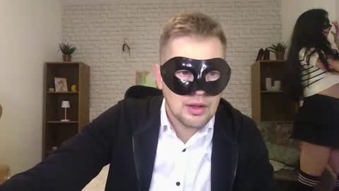 Max  Aliya online show from September 25, 7:23 am