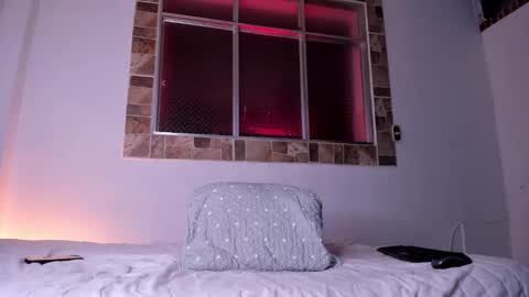 max_valiant1 online show from November 8, 11:32 am