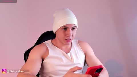 max_valiant1 online show from February 11, 3:33 am