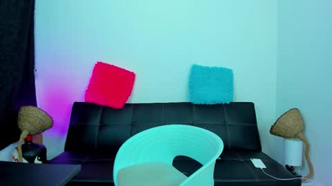 Snapshot of max_wild01 chatting on September 14, 9:41 am MAX online show from September 14, 9:41 am