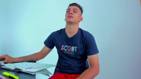 Snapshot of max_wild01 chatting on June 8, 6:08 pm MAX online show from June 8, 6:08 pm