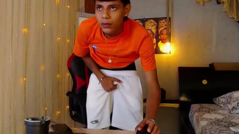 max online show from October 19, 4:13 am