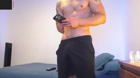 max_xl_ online show from February 10, 3:05 pm