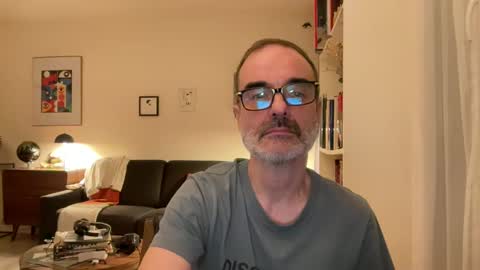 Snapshot of maxbow chatting on January 9, 6:36 pm Max Mikado online show from January 9, 6:36 pm