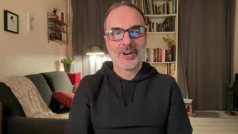 Snapshot of maxbow chatting on February 6, 10:00 pm Max Mikado online show from February 6, 10:00 pm