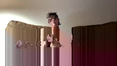 Snapshot of maxdoeseverything chatting on December 18, 12:00 pm Milo online show from December 18, 12:00 pm