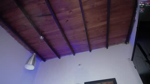 MAXI      online show from December 21, 4:30 am