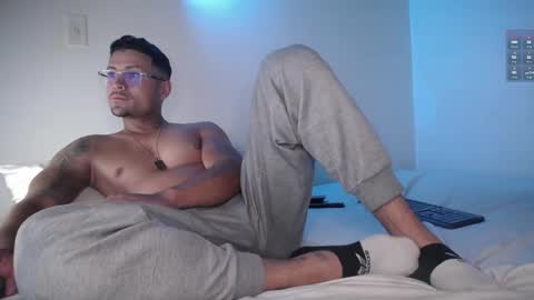 MAXI      online show from March 11, 6:21 am