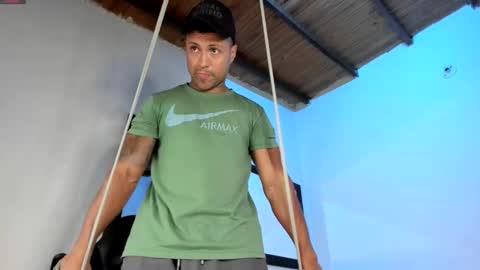 MAXI      online show from November 29, 2:03 am