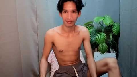 Snapshot of maxiebunny99 chatting on September 24, 10:07 am Reyn online show from September 24, 10:07 am