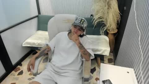 Snapshot of maxigarcia_ chatting on May 25, 10:05 pm Maxi online show from May 25, 10:05 pm