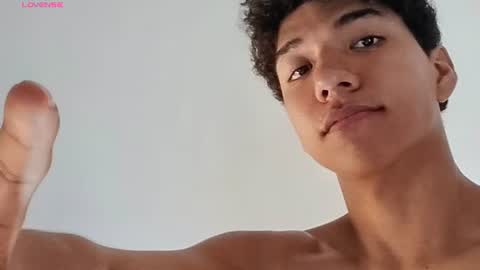Maximiliano online show from July 16, 1:39 pm