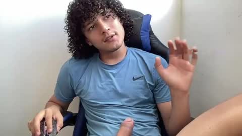 maximiliano_pulse online show from June 29, 8:20 pm