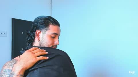 Maximo online show from December 13, 8:14 pm