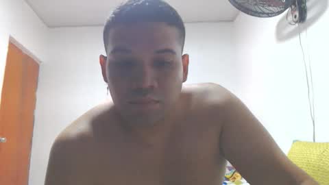 Snapshot of maximo08_dlim chatting on June 7, 4:49 am maximo08_dlim online show from June 7, 4:49 am
