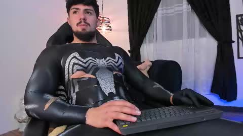 Maximo online show from October 27, 5:00 am