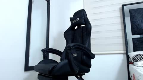 Snapshot of maximo_sebastian chatting on January 26, 4:09 am Maximo Sebastian online show from January 26, 4:09 am