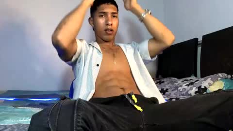 Maximo Aron Vega online show from March 11, 7:26 am