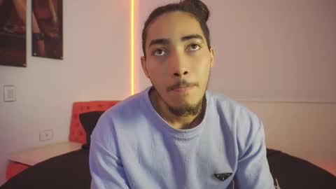 maximo_zahirx online show from March 13, 3:46 am