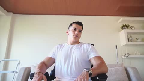 Sebastian online show from October 24, 8:49 pm