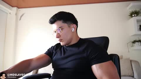 Sebastian online show from February 3, 3:17 pm