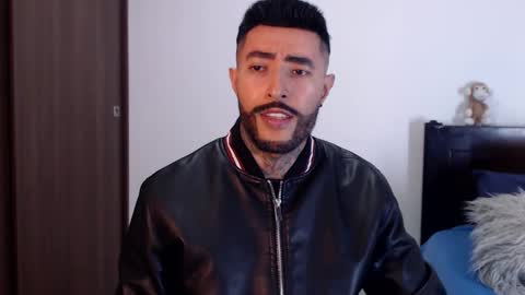 Independent Model online show from December 22, 12:28 am