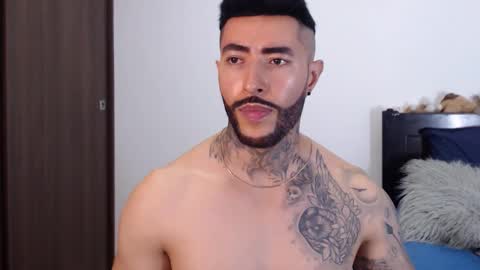 Independent Model online show from January 1, 9:17 am