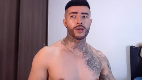 Independent Model online show from January 15, 4:47 am