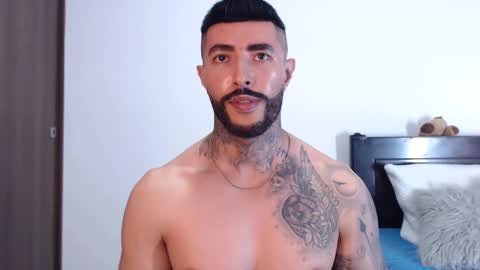 Independent Model online show from February 4, 5:53 am