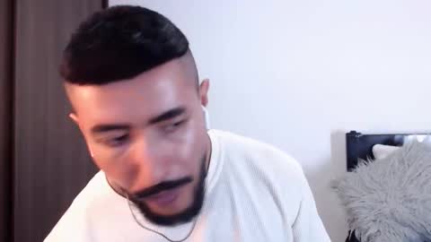 Independent Model online show from March 7, 6:35 am