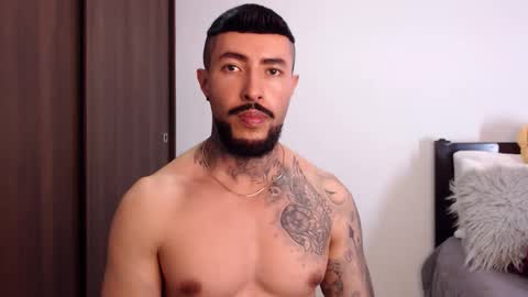 Independent Model online show from March 12, 5:46 am