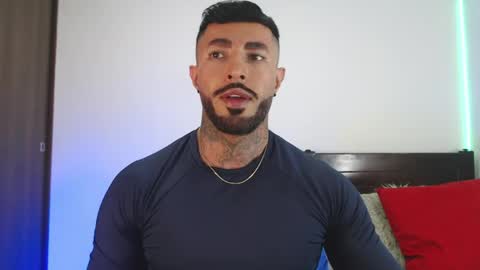 Independent Model online show from April 29, 3:43 am
