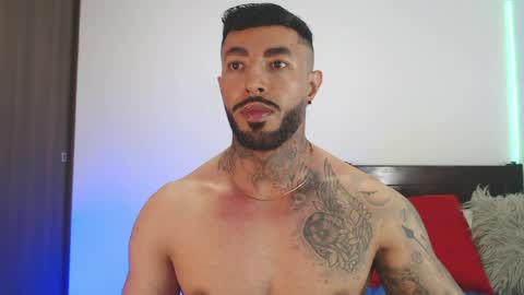 Independent Model online show from April 30, 5:47 am