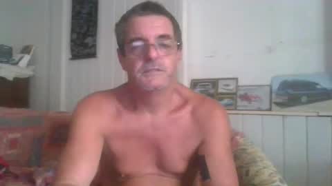 Snapshot of maximus_oreally chatting on January 24, 11:56 pm Max online show from January 24, 11:56 pm
