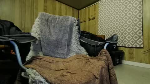 Snapshot of maximus_oreally chatting on February 3, 9:08 am Max online show from February 3, 9:08 am