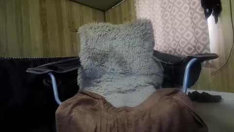 Snapshot of maximus_oreally chatting on February 14, 1:02 am Max online show from February 14, 1:02 am