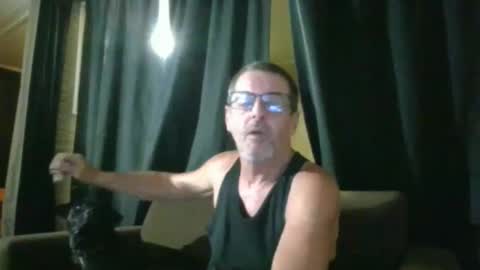 Snapshot of maximus_oreally chatting on March 10, 1:43 pm Max online show from March 10, 1:43 pm
