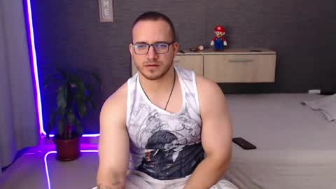 Snapshot of maximussantorini chatting on July 14, 4:39 am maximus online show from July 14, 4:39 am