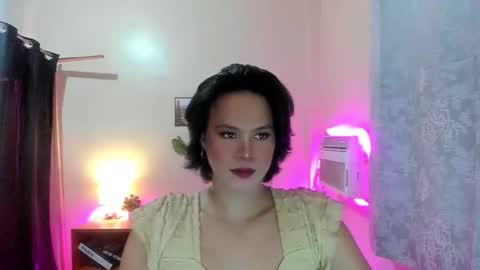 Snapshot of maxine_fucks chatting on November 29, 8:50 am maxine_fucks online show from November 29, 8:50 am