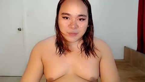 Snapshot of maxine_sucks chatting on October 13, 6:57 am Maxine Sucks online show from October 13, 6:57 am