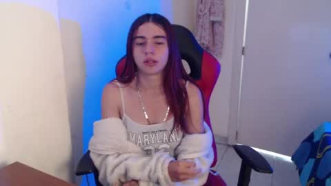 Snapshot of maxinesex_ chatting on June 16, 1:58 pm maxinesex_ online show from June 16, 1:58 pm