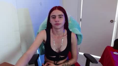 Snapshot of maxinesex_ chatting on July 28, 4:39 pm maxinesex_ online show from July 28, 4:39 pm