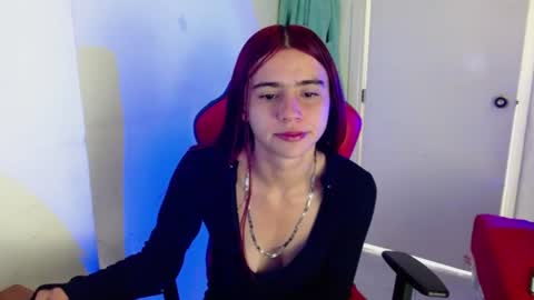 Snapshot of maxinesex_ chatting on August 8, 1:35 pm maxinesex_ online show from August 8, 1:35 pm
