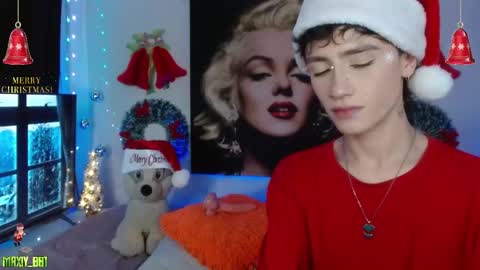 Snapshot of maxiy_001 chatting on December 3, 2:41 am Max online show from December 3, 2:41 am