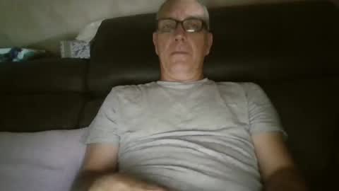 Snapshot of maxou569 chatting on June 18, 4:55 pm maxou569 online show from June 18, 4:55 pm