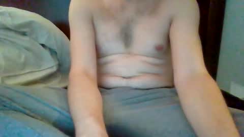 Snapshot of maxpen1215 chatting on December 4, 6:38 pm Max online show from December 4, 6:38 pm