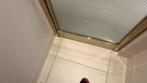 Snapshot of maxpowers1880 chatting on November 15, 5:38 am maxpowers1880 online show from November 15, 5:38 am