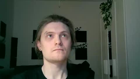 Snapshot of maxs_93 chatting on February 2, 7:23 pm maxs_93 online show from February 2, 7:23 pm