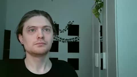 Snapshot of maxs_93 chatting on March 1, 12:07 pm maxs_93 online show from March 1, 12:07 pm